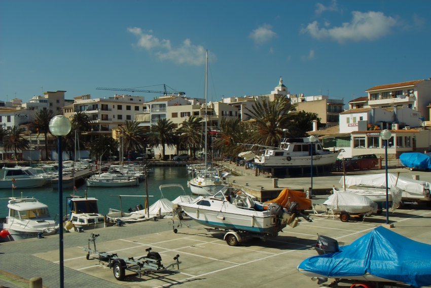 Hafen von Cala Rajada