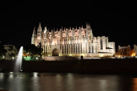 Kathedrale Palma bei Nacht