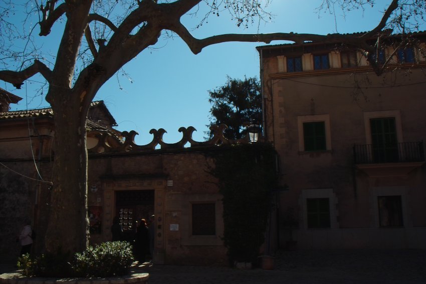 Eingang zum Konzertsaal in Valldemossa